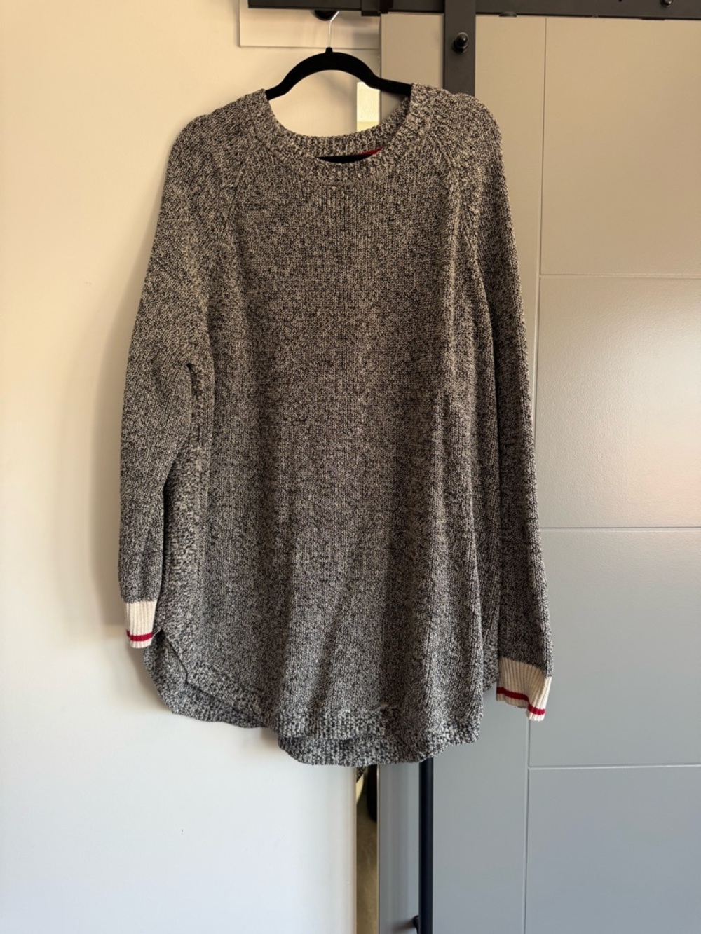 Roots Cozy Women's Rounded Hem Crewneck Sweater in Heather Gray